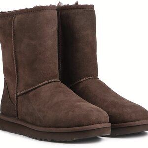 Women's Classic Ugg Short Boots - dark brown, size 8